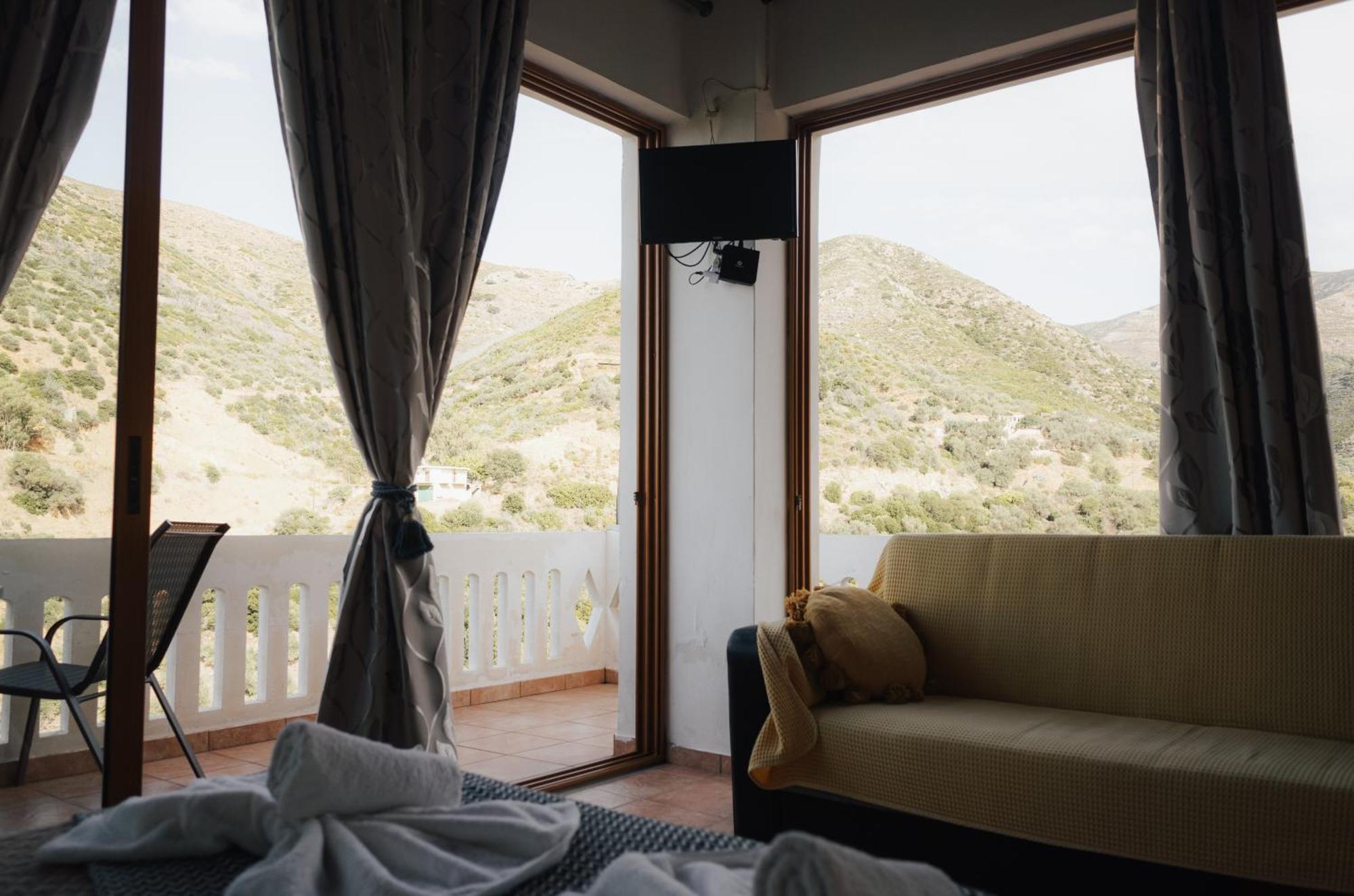 Lefteris Rooms Kambos  Экстерьер фото
